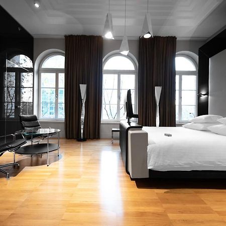 Hotel Blow Up Hall 5050 Posen Exterior foto