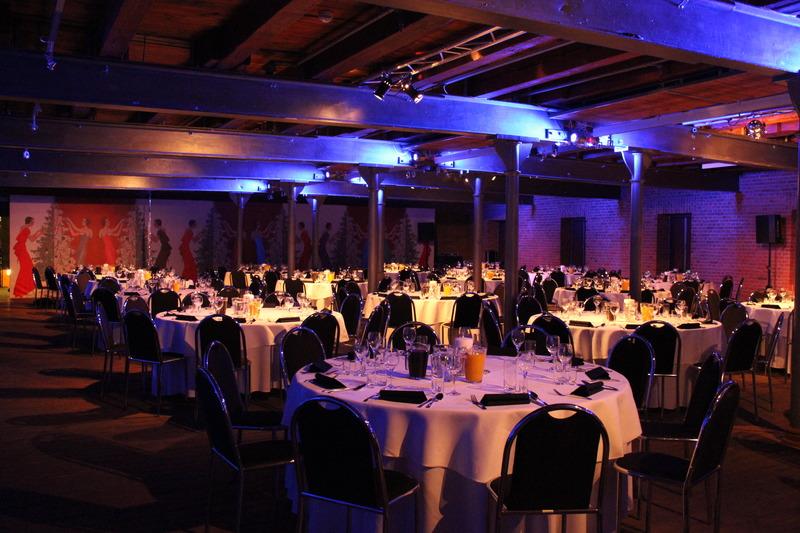 Hotel Blow Up Hall 5050 Posen Exterior foto