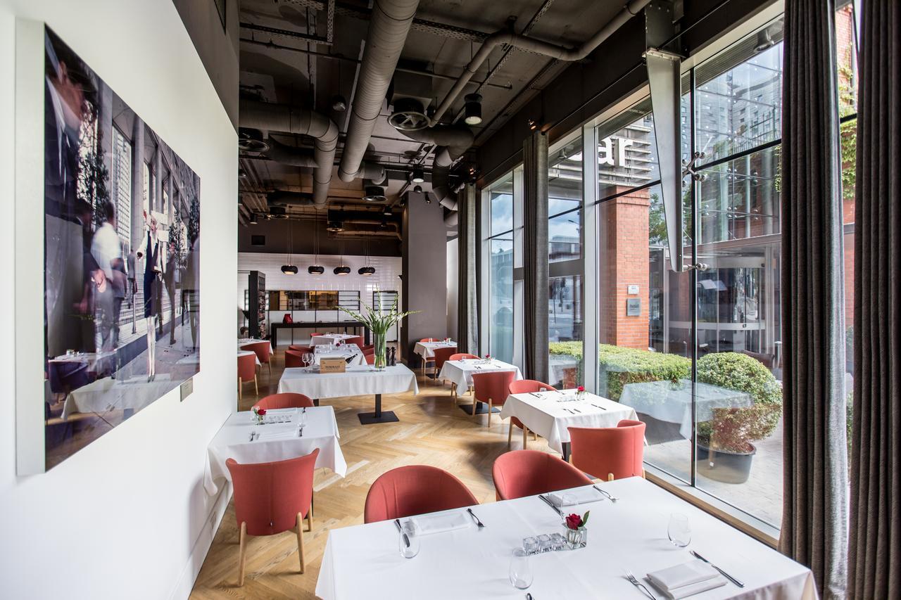 Hotel Blow Up Hall 5050 Posen Exterior foto