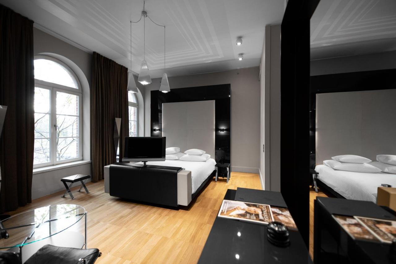 Hotel Blow Up Hall 5050 Posen Exterior foto